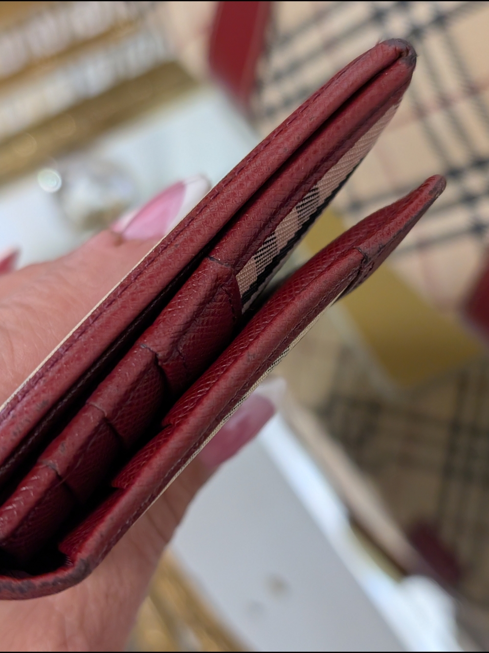 Burberry Beige Vintage Check Wallet with Burgundy Leather Trim - Picture 4 of 10